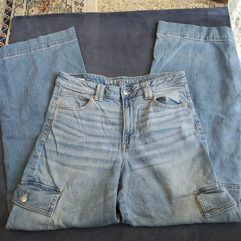 American Eagle Outfitters Super High-Rise Baggy Jeans in Light Blue